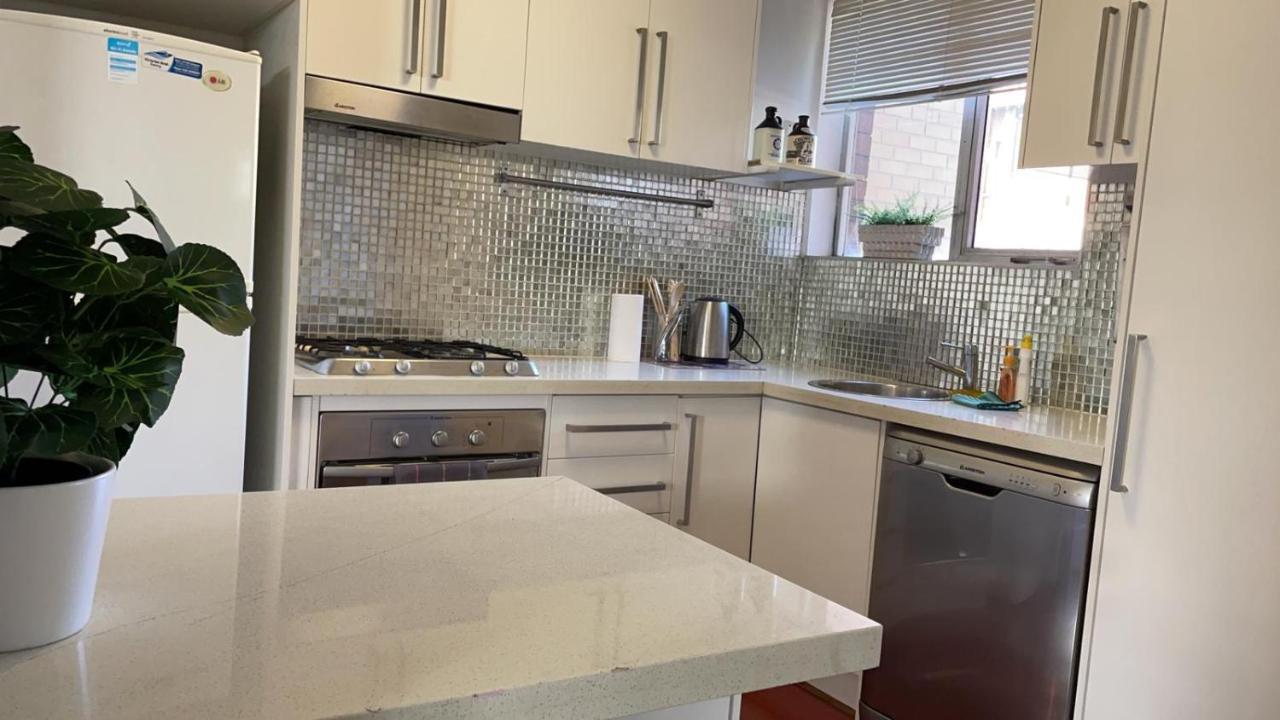 St Kilda Beachfront 2 Bedroom Apartment Melbourne Exterior foto